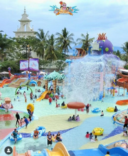 Water Park City Garden